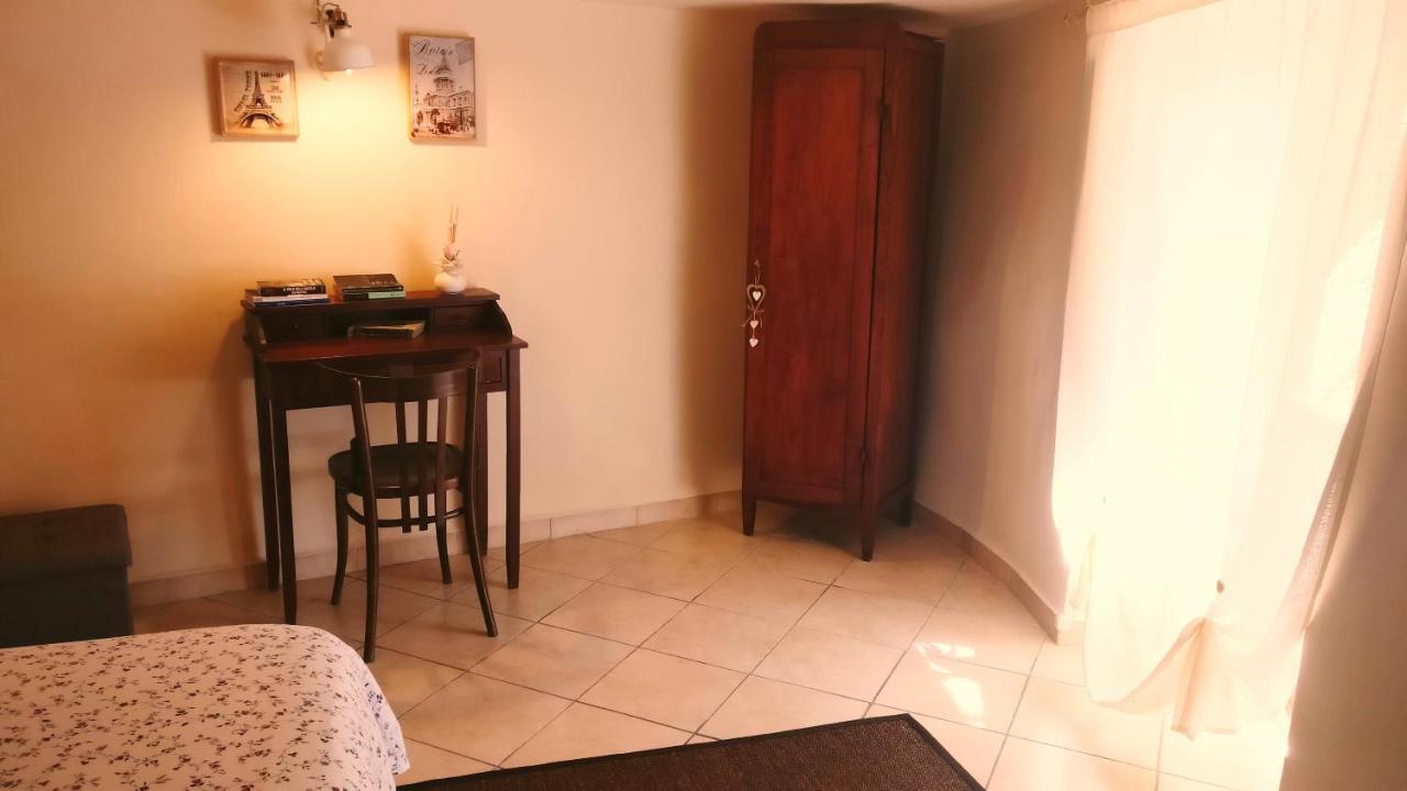 Oneiro Bed And Relax Apartment Benevento Exterior foto